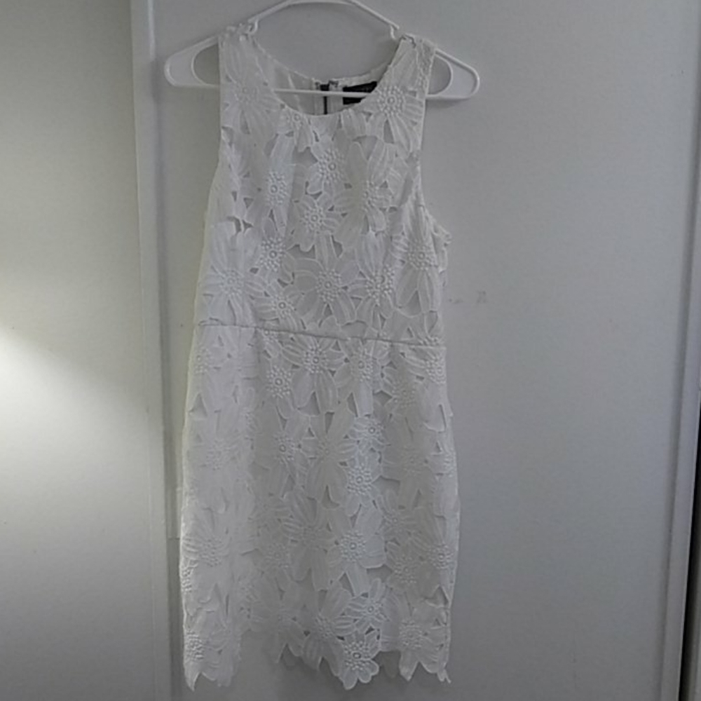 Dress - Picture 3 of 5